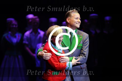 Den Bosch 23 november 2014
Premiere Sound of music in de parade in Den Bosch. 
De cast bestaat uit Anouk Maas Ad Knippels Maaike Widdershoven
Tony Neef Cindy Bell en  Vajen v d Bosch in de Albert Verlinde produktie.