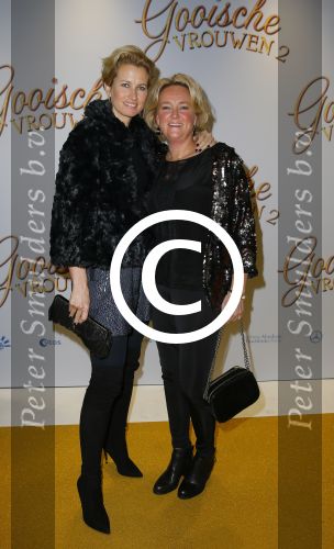 Amsterdam 1 december 2014
Premiere Gooische vrouwen 2 in het nieuwe de la mar met in de hoofdrollen Linda de Mol Lies Visschedijk Tjitske Reijdinga en Susan Visser