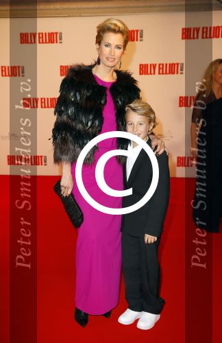 Scheveningen 30 november 2014
Premiere Billy Elliot in het circustheater. Anouk en Max Smulders