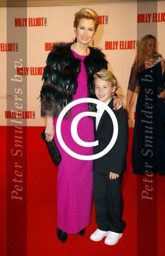 Scheveningen 30 november 2014
Premiere Billy Elliot in het circustheater. Anouk en Max Smulders