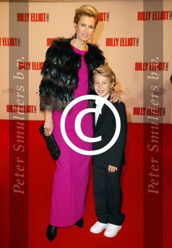Scheveningen 30 november 2014
Premiere Billy Elliot in het circustheater. Anouk en Max Smulders