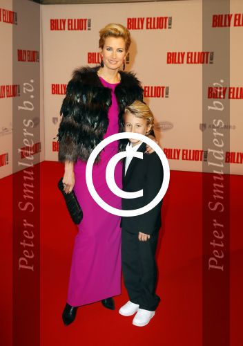 Scheveningen 30 november 2014
Premiere Billy Elliot in het circustheater. Anouk en Max Smulders