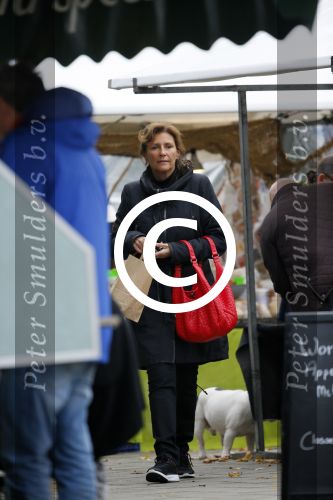 Amsterdam 7 november 2014
Astrid Joosten doet op de fiets boodschappen in Amsterdam zuid