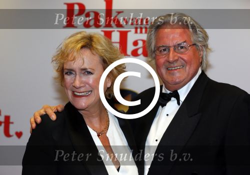 Hilversum 27 oktober 2014
Premiere film pak van mijn hart van Kees v Nieuwkerk. Beppie Melissen met man