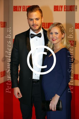 Scheveningen 30 november 2014
Premiere Billy Elliot in het circustheater. Jim Bakkum en Bettina Holwerda (zwanger)
