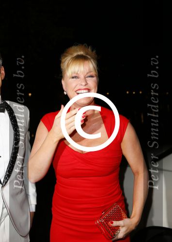 Amsterdam 15 november 2014
Bridget Maasland viert met haar familie en vrienden haar 40e verjaardag en het thema is The Oscars. Bridget met vriend en stylist Theo Hopman
