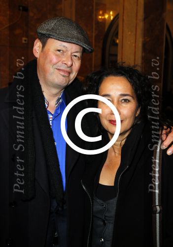 Amsterdam 18 december 2014
Premiere kerst circus in Carre.
Carel Kraayenhof met vrouw