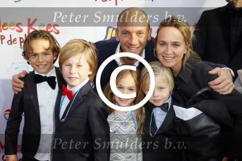 Amsterdam 22 november 2014
Premiere Mees Kees in carre met in de hoofdrollen Willem Voogd Sanne Wallis de Vries  Felix Osinga, en Brent Thomassen. ralph en Carlijn de Vries