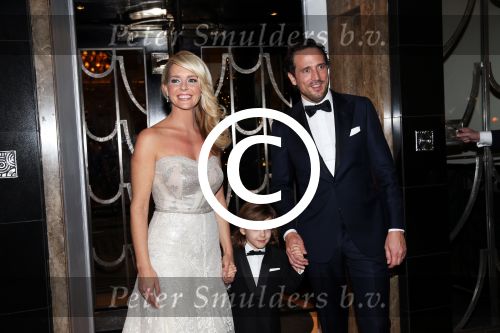Londen 15 december 2014Chantal Janzen en Marco Geeratz trouwen in Hotal Cafe Royal.Het feest is s avonds in hotel Claridge\'s. Ook zoon james is erbij