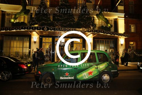 Londen 15 december 2014
Chantal Janzen en Marco Geeratz trouwen in Hotal Cafe Royal.
Het feest is s avonds in hotel Claridge\'s