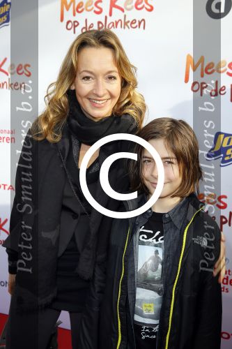 Amsterdam 22 november 2014
Premiere Mees Kees in carre met in de hoofdrollen Willem Voogd Sanne Wallis de Vries  Felix Osinga, en Brent Thomassen.  Cynthia Abma met zoon