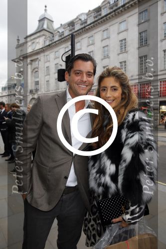 Londen 15 december 2014
Chantal Janzen en Marco Geeratz trouwen in Hotal Cafe Royal.
Het feest is s avonds in hotel Claridge\'s. Danie Bles met man