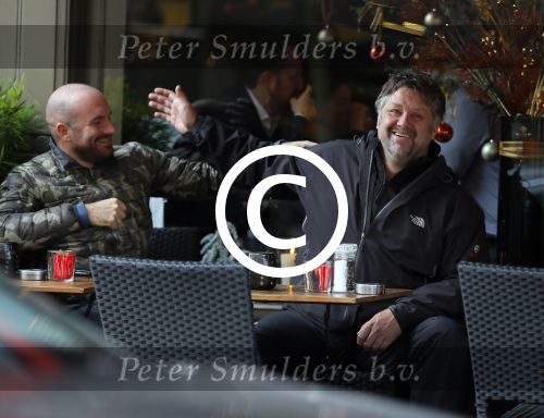 Amsterdam 25 november 2014
Dean Saunders op terras met Ferry de KOk