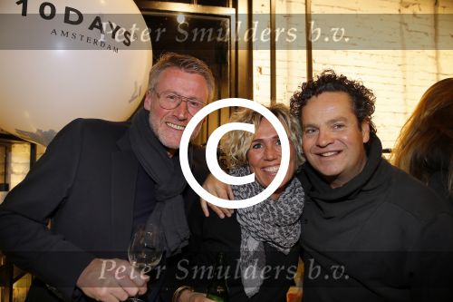 Amsterdam 20 november 2014
Opening winkel 10 days in de cornelis schuytstraat. Anouk Smulders opent de winkel en de oprichters van 10 days Barbara Hilbrink en Myon Veenendaal zij natuurlijk aanwezig. Ook Suus Zeelenberg neemt het woord. Dirk Zeelenberg