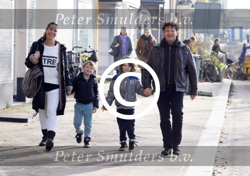 Amsterdam 22 november 2014
Dirk Zeelenberg met zijn vrouw Suus en twee zoons