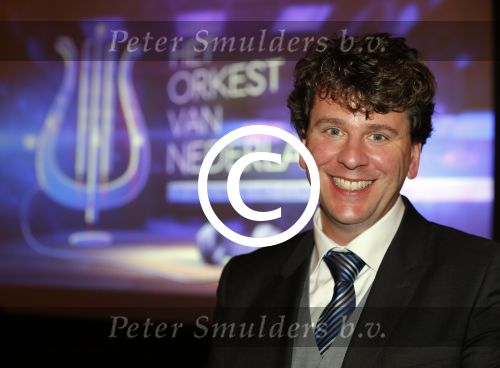 Amsterdam 28 november 2014
Persviewing RTL4 programma Het Orkest van Nederland, Tania Kross, dirigent en juryvoorzitter Jan Willem de Vriend, musicus/dj Ronald Molendijk, pianist Wibi Soerjadi en violiste Simone Lamsma. Dominic Seldis