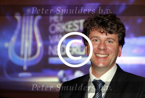 Amsterdam 28 november 2014
Persviewing RTL4 programma Het Orkest van Nederland, Tania Kross, dirigent en juryvoorzitter Jan Willem de Vriend, musicus/dj Ronald Molendijk, pianist Wibi Soerjadi en violiste Simone Lamsma. Dominic Seldis