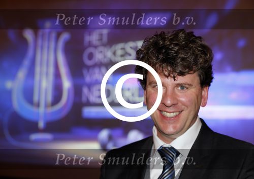 Amsterdam 28 november 2014
Persviewing RTL4 programma Het Orkest van Nederland, Tania Kross, dirigent en juryvoorzitter Jan Willem de Vriend, musicus/dj Ronald Molendijk, pianist Wibi Soerjadi en violiste Simone Lamsma. Dominic Seldis