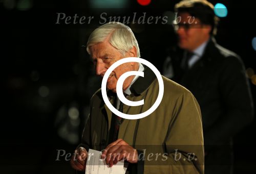 Utrecht 8 december 2014
Mr Pieter v Vollenhoven viert samen met zijn familie ,Prinses Margriet Prins Maurits Prinses Marilene Prins Bernhard Jr. Prinses Annette Prins Floris Prinses Aimee Prins Pieter Christiaan en Prinses Anita zijn 75e verjaardag in het Beatrix theater.