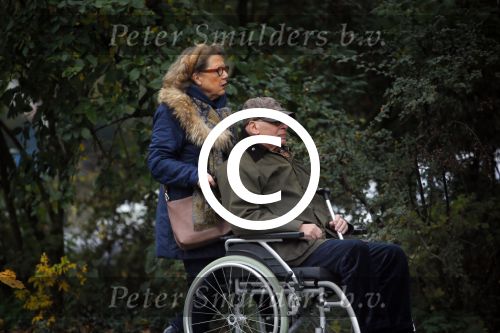 Amsterdam 20 november 2014
Ed v Tijn in rolstoel met zijn vrouw Odette