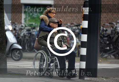 Amsterdam 20 november 2014
Ed v Tijn in rolstoel met zijn vrouw Odette