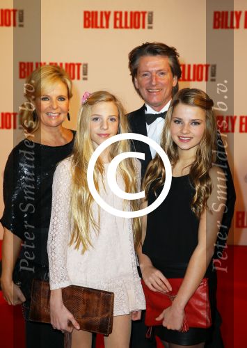 Scheveningen 30 november 2014
Premiere Billy Elliot in het circustheater.
Erik de Zwart met vrouw en kinderen