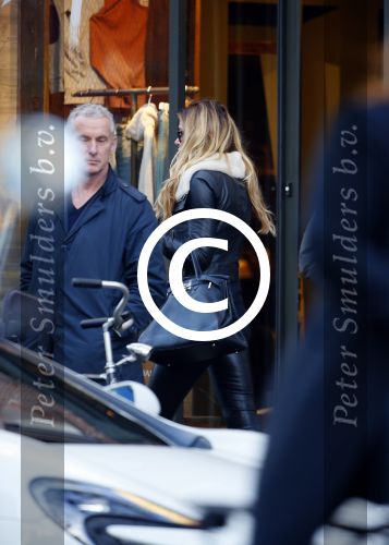 Amsterdam 6 december 2014
Estelle Cruijff en Leco v Zadelhoff op terras.