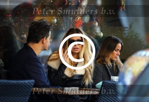 Amsterdam 6 december 2014
Estelle Cruijff en Leco v Zadelhoff op terras.