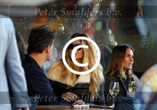 Amsterdam 6 december 2014
Estelle Cruijff en Leco v Zadelhoff op terras.