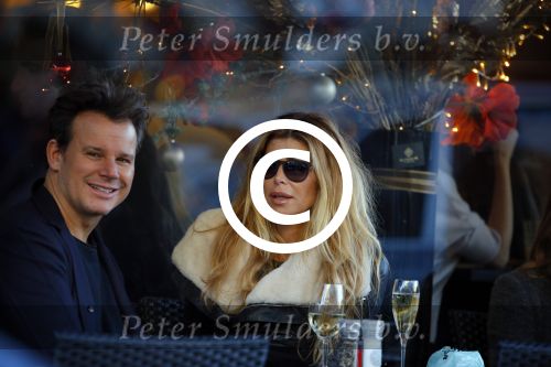 Amsterdam 6 december 2014
Estelle Cruijff en Leco v Zadelhoff op terras.