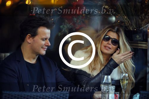 Amsterdam 6 december 2014
Estelle Cruijff en Leco v Zadelhoff op terras.