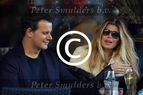 Amsterdam 6 december 2014
Estelle Cruijff en Leco v Zadelhoff op terras.