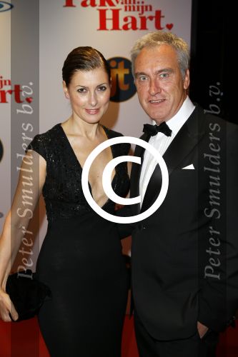 Hilversum 27 oktober 2014
Premiere film pak van mijn hart van Kees v Nieuwkerk.
Euvgenia Parakhina en partner Jeroen Jorna