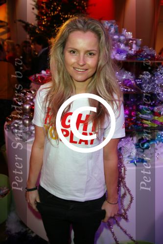 Hilversum 9 december 2014
Sky radio charity event met als deelnemers:
Joep Sertons en Sander Janson voor Stop Pesten Nu
Fred van Leer en Kim Feenstra voor Het Zeldzame Ziekten Fonds
Jan Dulles en Jaap Kwakman van de 3JS voor Terre des Hommes
Caroline Tensen en Beertje v Beers voor Orange Babies
Erik de Zwart en Hind voor Beat Batten 
Fatima Moreiro de Melo + Fajah Lourens voor Right To Play UK 
Billy en Ruud van Utopia voor Energy4All 
Nance en Jeroen van der Boom voor Kinderfonds MAMAS 
Event vindt plaats bij studio 21