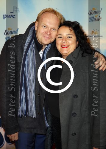Den Bosch 23 november 2014
Premiere Sound of music in de parade in Den Bosch. Frits Huffnagel met een kennis