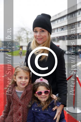 Hilversum 26 november 2014
Sinterklaas bij RTL in studio 21. Froukje de Both met dochter