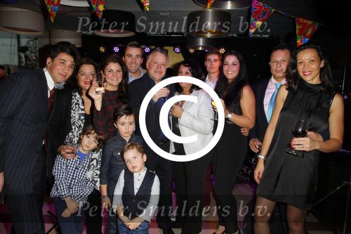 Amsterdam 7 december 2014
George Baker ( Hans Bouwens) vietr met familie en collega\'s zijn 70e verjaardag.