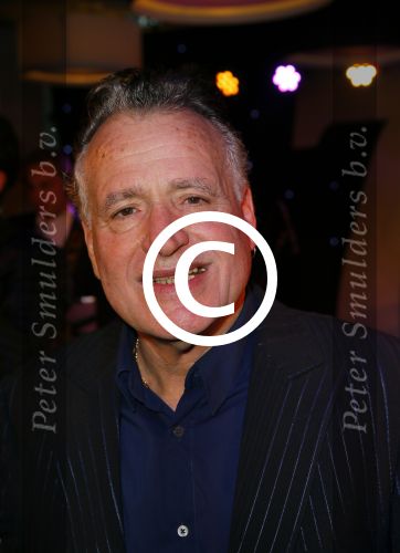 Amsterdam 7 december 2014
George Baker ( Hans Bouwens) vietr met familie en collega\'s zijn 70e verjaardag.