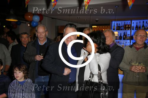 Amsterdam 7 december 2014
George Baker ( Hans Bouwens) vietr met familie en collega\'s zijn 70e verjaardag.