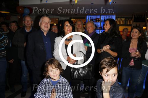 Amsterdam 7 december 2014
George Baker ( Hans Bouwens) vietr met familie en collega\'s zijn 70e verjaardag.