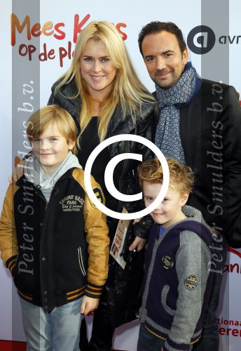 Amsterdam 22 november 2014
Premiere Mees Kees in carre met in de hoofdrollen Willem Voogd Sanne Wallis de Vries  Felix Osinga, en Brent Thomassen. Gerard Ekdom, partner Nicole Smits en kinderen Lennon en Lewis