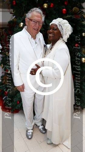 Den Haag, 15 December 2014
Societylunch georganiseerd door Tony Tetro
Gerda Havertong met partner