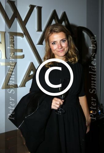 Amsterdam 1 december 2014
Premiere Gooische vrouwen 2 in het nieuwe de la mar met in de hoofdrollen Linda de Mol Lies Visschedijk Tjitske Reijdinga en Susan Visser. Gigi Ravelli