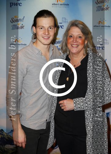 Den Bosch 23 november 2014
Premiere Sound of music in de parade in Den Bosch. Guido Spek met moeder