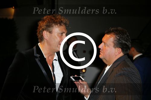Amsterdam 11 december 2014
Luxery fair vip avond in de RAI. Ex partner Sandra Schuurhof Hans Luiken in gesprek met Edwin Bredius