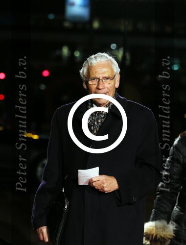 Utrecht 8 december 2014
Mr Pieter v Vollenhoven viert samen met zijn familie ,Prinses Margriet Prins Maurits Prinses Marilene Prins Bernhard Jr. Prinses Annette Prins Floris Prinses Aimee Prins Pieter Christiaan en Prinses Anita zijn 75e verjaardag in het Beatrix theater.