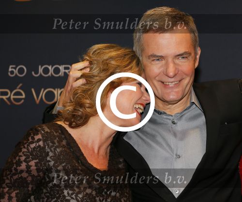 Utrecht 18 november 2014
Andre v Duin viert zijn 50 jarig artiesten bestaan in het Beatrix theater.
Herman Finkers met vrouw en een kennis