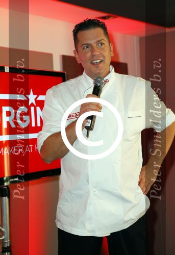 Vaassen 9 november 2014
Presentatie nieuwe produktlijn Aad Ouborg Bourgini genaamd. De presentatie is in restaurant de Leest van Jacob Jan Boerma.