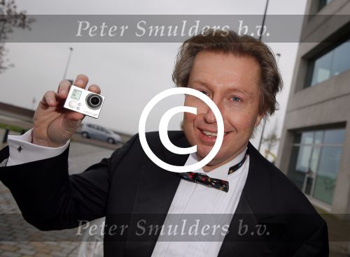 Amsterdam 7 december 2014
George Baker ( Hans Bouwens) vietr met familie en collega\'s zijn 70e verjaardag.
Jan Paparazzi