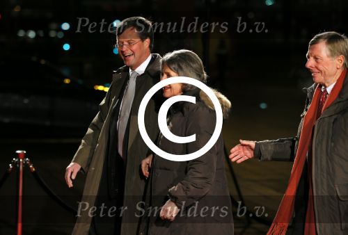 Utrecht 8 december 2014
Mr Pieter v Vollenhoven viert samen met zijn familie ,Prinses Margriet Prins Maurits Prinses Marilene Prins Bernhard Jr. Prinses Annette Prins Floris Prinses Aimee Prins Pieter Christiaan en Prinses Anita zijn 75e verjaardag in het Beatrix theater.
